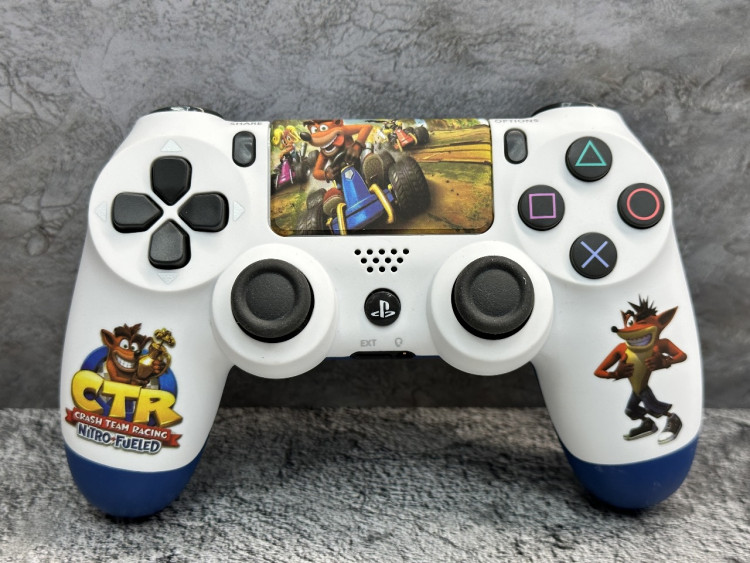 Беспроводной джойстик геймпад DualShock 4 для Sony PlayStation PS4 "Crash Team Racing белый" (PREMIUM) Г45-3131